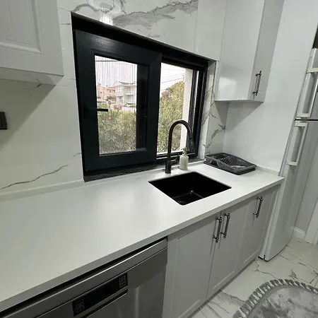 Pearl Mansion-2 Sea View 3br Duplex Villa, Near Seaside In Cunda Apartment