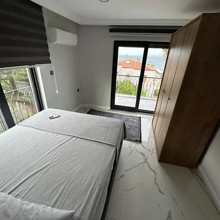 Pearl Mansion-2 Sea View 3br Duplex Villa, Near Seaside In Cunda Ayvalik